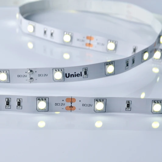 ULS-M22-5050-30LED/m-10mm-IP20-DC12V-7,2W/m-5M-6500K PROFI катушка в герметичной упаковке Светодиодная лента Uniel ULS-M22-5050-30LED/m-10mm-IP20-DC12V-7,2W/m-5M-6500K PROFI катушка в герметичной упаковке