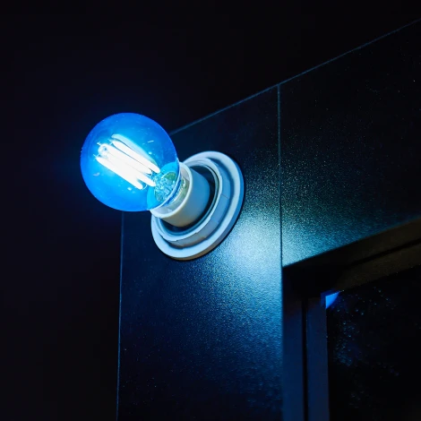 Лампочка светодиодная груша синяя E14 5W Uniel LED-G45-5W/BLUE/E14 GLA02BL