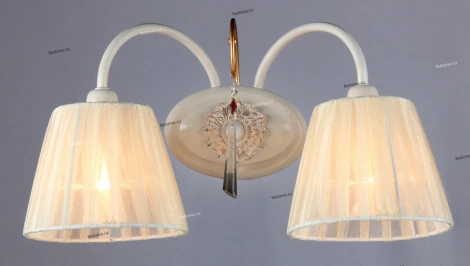 Бра Maytoni Elegant 19 ARM401-02-W