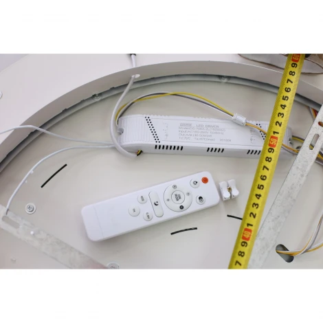 Потолочный светильник Omnilux White OML-06407-120