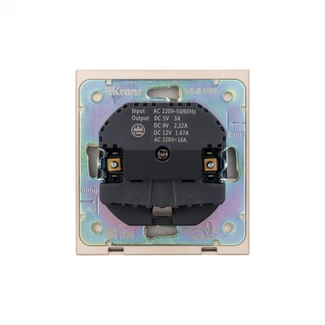 Розетка 1-ая с/з с/у з/ш 16А с USB A+C быстрой зарядки 5В/3А шелк Kranz Strong KR-78-0704-8