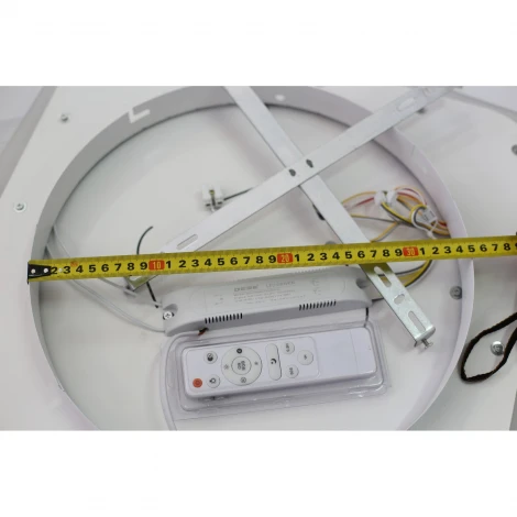 Потолочный светильник Omnilux White OML-06107-90