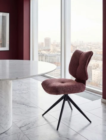 Стул ДЕЛИ (DELI) 360 град, цвет БРУСНИЧНЫЙ H300126-9 , ткань / ЧЕРНЫЙ каркас, ®DISAUR M-City 64836