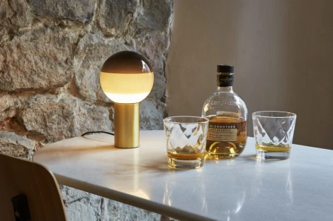 Настольная лампа Dipping Light M зеленый-матовая латунь Marset A691-452-4515-27K (073546)