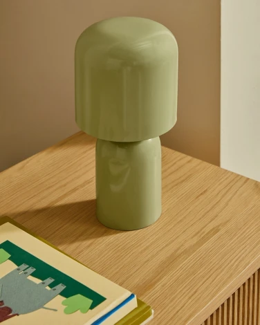 Комод Helvine с 3 ящиками из дубового шпона и закаленного стекла, 86 x 79 La Forma (ex Julia Grup) 209203