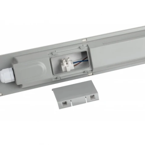 Линейный светильник светодиодный ЭРА SPP-2 SPP-211-0-65K-048