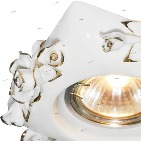 Встраиваемый точечный светильник Arte Lamp Fragile A5234PL-1WG