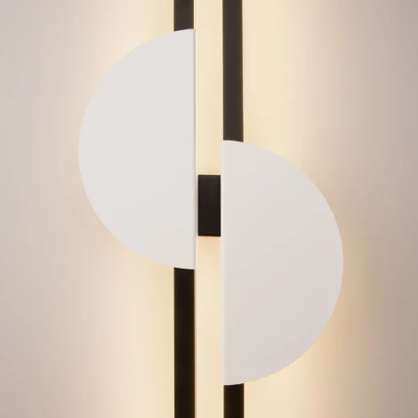 Настенный светильник Maytoni Skyline MOD179WL-L22W4K (LED, 220V)