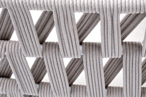 "Диего" кресло плетеное из роупа, основание дуб, каркас алюминий светло-серый (RAL7035) шагрень, роуп бежевый круглый, ткань бежевая 15052 4SIS DIE-A-T002 RAL7035 SH beige(beige15052) OLD