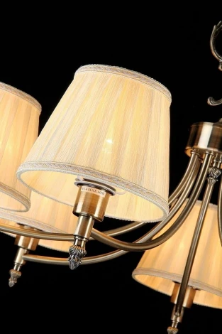 Подвесная люстра Maytoni Elegant 9 RC330-PL-07-R