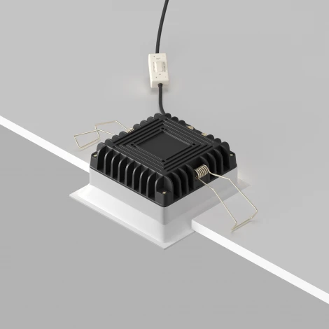 Встраиваемый светильник 12W Maytoni Okno DL056-12W3-4-6K-W (LED, 220V, круглые, IP44)
