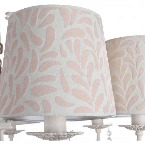Подвесная люстра Maytoni Emilia ARM737-PL-07-W