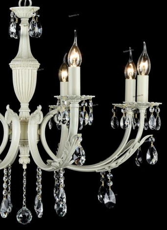 Подвесная люстра Maytoni Verona ARM384-08-W