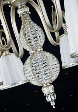 Подвесная люстра Maytoni Brezza ARM002-08-NG