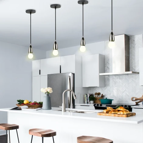 Лампочка светодиодная шар белая E27 9W 3000K Uniel LED-A60-9W/3000K/E27/FR GLH01WH