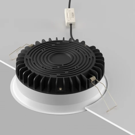 Встраиваемый светильник 18W Maytoni Okno DL055-18W3-4-6K-W (LED, 220V, круглые, IP44)