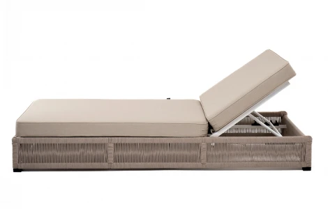 "Ривьера" шезлонг плетеный из роупа, каркас алюминий белый муар, роуп бежевый круглый, ткань бежевая 052 4SIS RIV-SH-001 W Mua beige(beige15052)