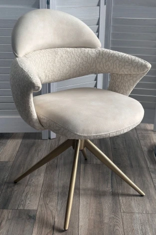 Стул ЖЕНЕВА (GENEVA 360 град, цвет ЛАТТЕ PENA-110 / HUNTER-110, ткань / ШАМПАНЬ каркас, ®DISAUR M-City 64839