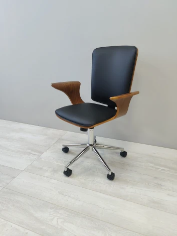 Кресло компьютерное Infinite Serenity Hesby HSBI_TG2501