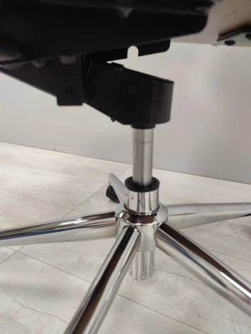 Кресло компьютерное Infinity Lounge Hesby HSBI_TG2508