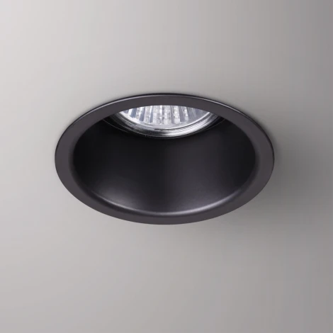 Встраиваемый точечный светильник Novotech Butt 370445 (220V)