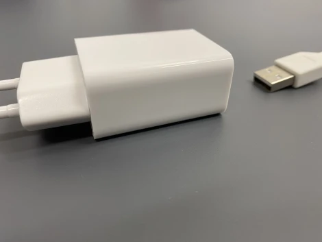 Интерьерная настольная лампа Uniel TLD-572 White/Led/500Lm/4500K/Dimmer (220V)