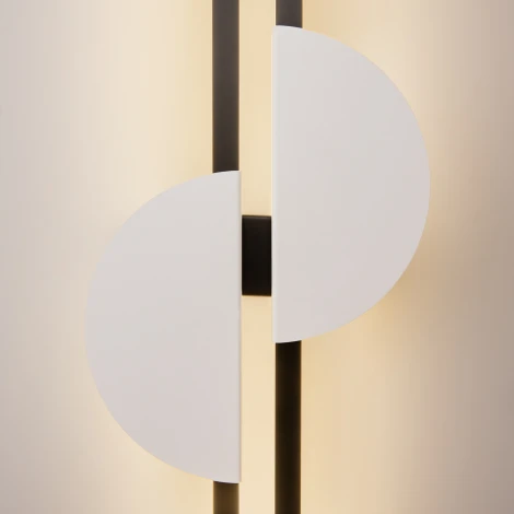 Настенный светильник Maytoni Skyline MOD179WL-L22W4K1 (LED, 220V)