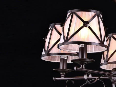 Подвесная люстра Maytoni House 2 H102-05-R