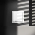 Розетка с заземлением, шторками и крышкой (белый глянцевый) Voltum S70 VLS040301