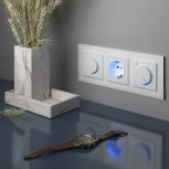 Рамка на 3 поста Favorit (белый матовый,стекло) Werkel W0031105 (a051286)