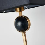 Интерьерная настольная лампа Favourite Diva 2822-1T (220V, куб)