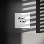 Розетка с заземлением, шторками и USB Type A+С (белый матовый) Voltum S70 VLS040502