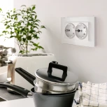 Рамка для двойной розетки Favorit (белый,стекло) Werkel W0081101 (a051191)