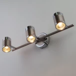 Спот на штанге Eurosvet Prime 20058/3 перламутровый сатин (220V, выключатель, круглые)