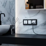 Розетка влагозащ. с зазем. с защит. крышкой и шторками (hammer белый) Werkel W1271201 (a052021)