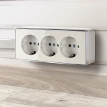 Розетка тройная с заземлением и шторками Gallant (слоновая кость) Werkel W5073103 (a051554)