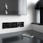 Розетка с заземлением, шторками и USBх2 (черный матовый) Werkel W1171508 (a051617)