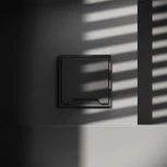 Розетка с заземлением, шторками и крышкой (черный матовый) Voltum S70 VLS040308