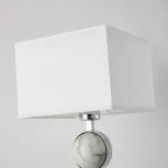 Интерьерная настольная лампа Favourite Diva 2821-1T (220V, куб)