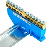Шина нулевая на изоляторе на DIN-рейку 12 выводов (синий) Stekker 49534