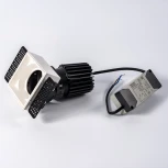 Точечный встраиваемый светодиодный светильник, квадратная рамка, белый отражатель Fiberli Mr1215 12130106