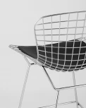 Стул полубарный Stool Group с низкой спинкой Bertoia хромированный с черной подушкой УТ000004221