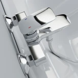 Смеситель IDDIS Stone STOSB00i02WA для ванны с душем