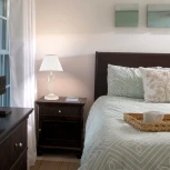 Интерьерная настольная лампа Eurosvet 01002-01003 01002/1 белый с золотом (220V)