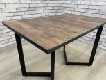 Стол от компании Мир стульев Саен 11, Черный/Трансильвания