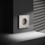 Розетка с заземлением и шторками (кашемир) Voltum S70 VLS040203