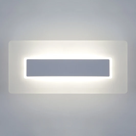 40132/1 LED белый Настенный светильник Elektrostandard Square 40132/1 LED белый