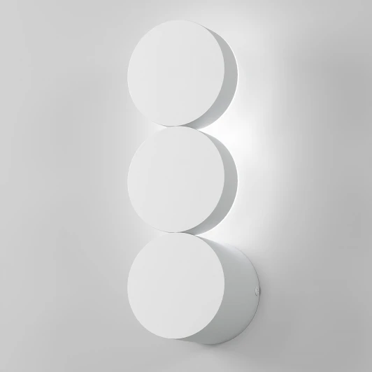 40130/LED белый Настенный светильник Elektrostandard Brioni белый 40130/LED