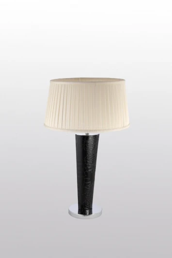 Pelle Nerre T120.1 Lucia Tucci Pelle Nerre T120.1