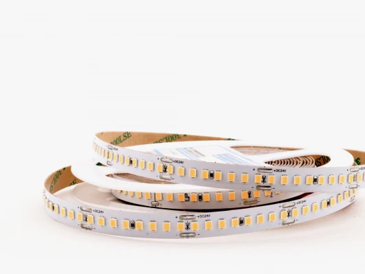 005249 Светодиодная лента 18Вт/м 24В 5м LEDS POWER ПРО140 005249